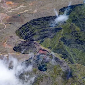 Cratère de Commerson vu lors d'un survol ULM Air Évasion Réunion