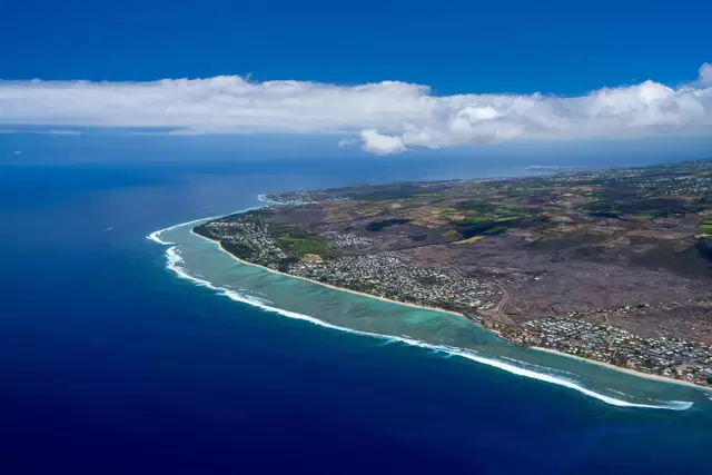 Survol du lagon réunionnais avec Air Évasion Réunion